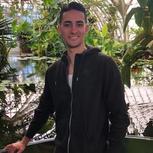 Meet your Posher, Christopher